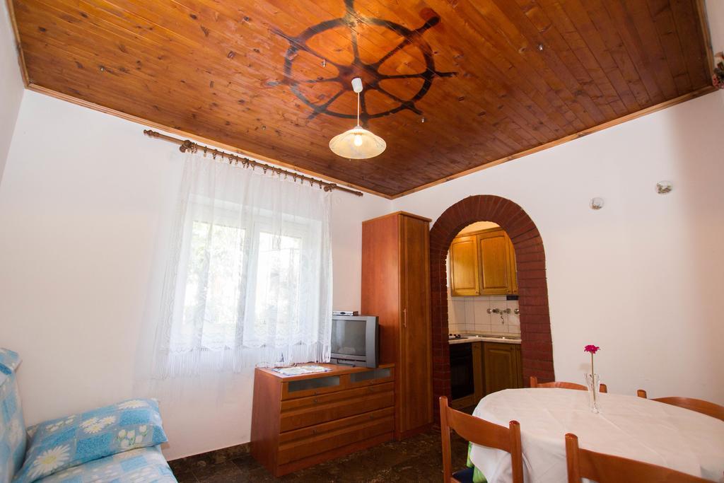 Apartments Bartul Sućuraj Εξωτερικό φωτογραφία