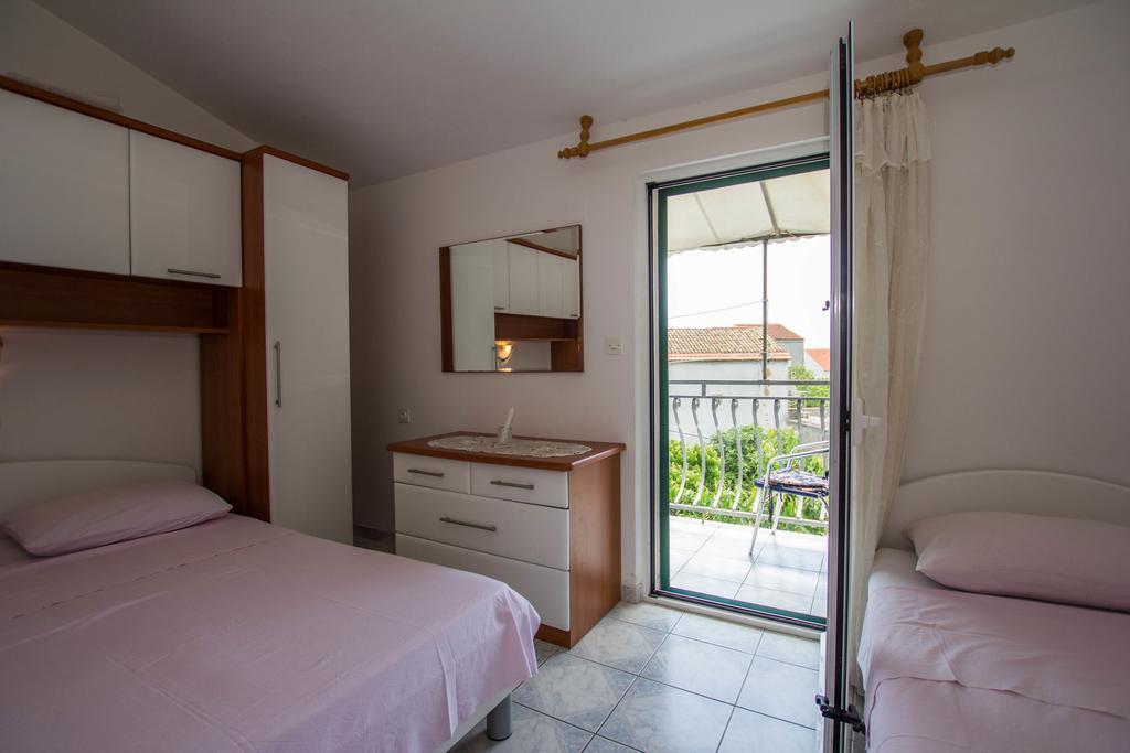 Apartments Bartul Sućuraj Εξωτερικό φωτογραφία