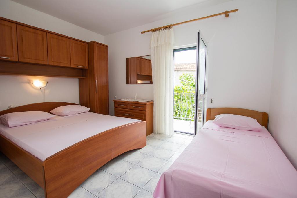 Apartments Bartul Sućuraj Εξωτερικό φωτογραφία