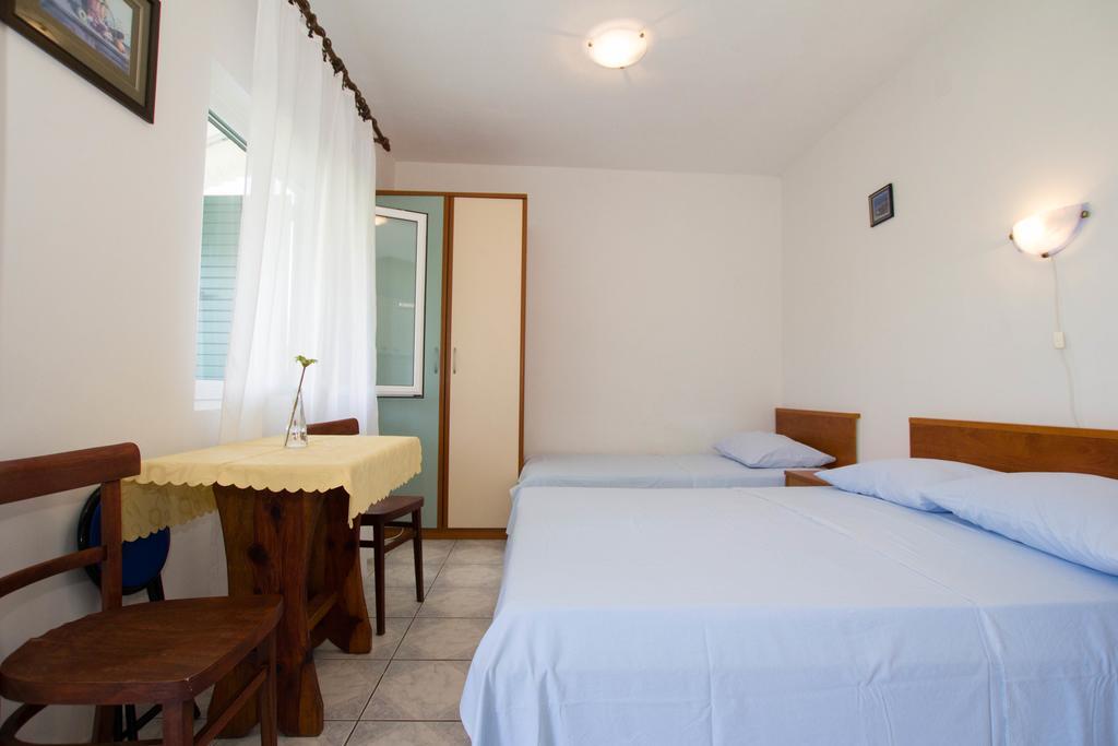 Apartments Bartul Sućuraj Εξωτερικό φωτογραφία