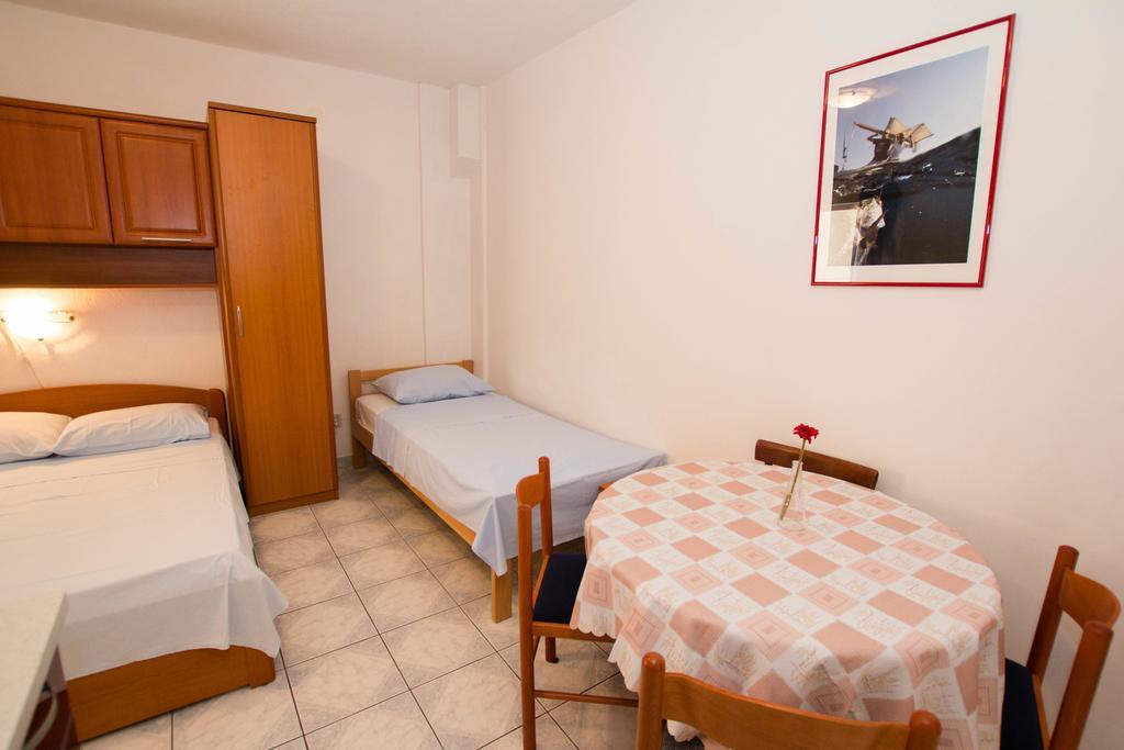 Apartments Bartul Sućuraj Εξωτερικό φωτογραφία