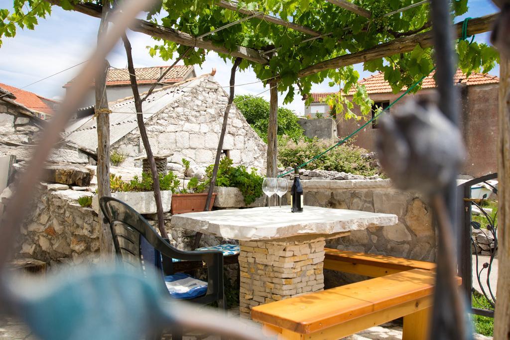 Apartments Bartul Sućuraj Εξωτερικό φωτογραφία