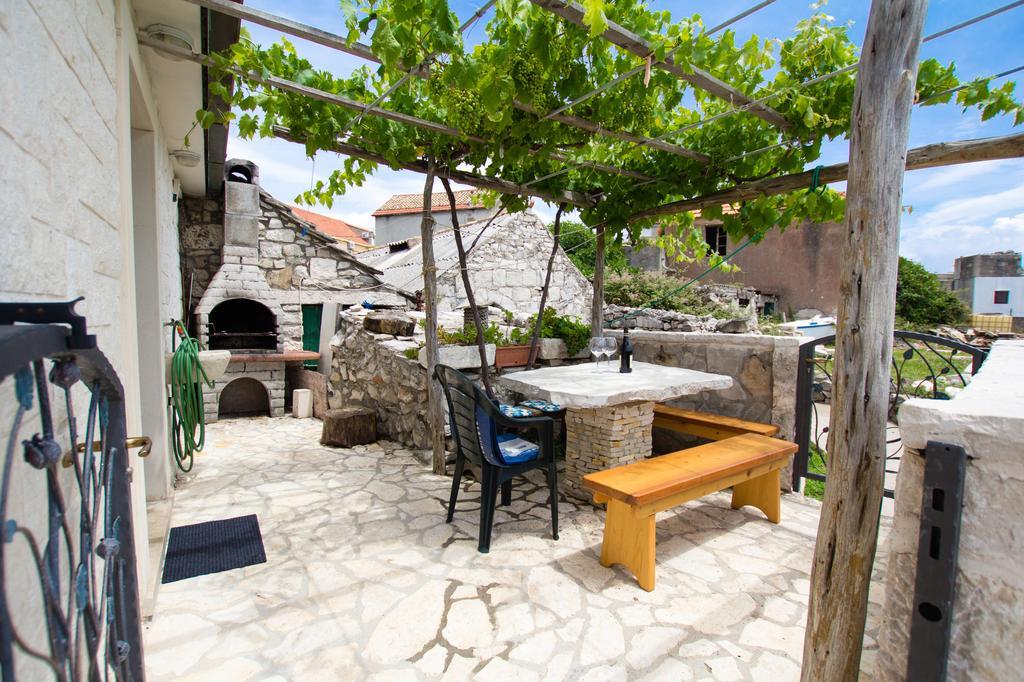 Apartments Bartul Sućuraj Εξωτερικό φωτογραφία