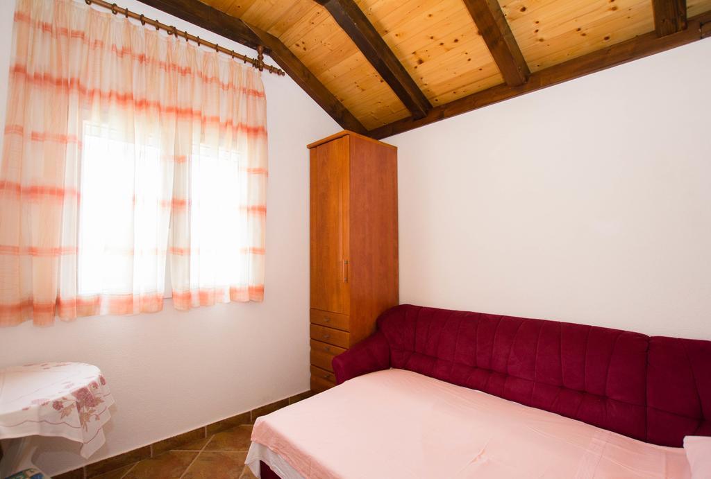 Apartments Bartul Sućuraj Εξωτερικό φωτογραφία